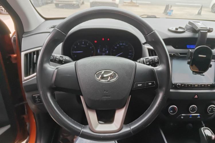 Used Hyundai ix25 2015 1.6L Automatic Two-Wheel Drive Smart GLS Trim Steering Wheel