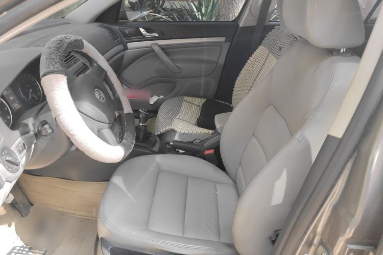 Used Skoda Octavia 2014 1.6L Manual Yijun Edition
