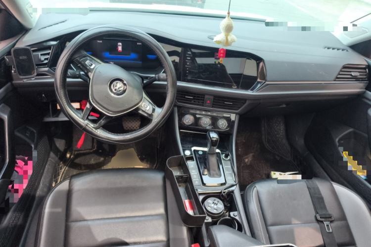 Used Volkswagen Sagitar 2021 280TSI DSG Comfort Connect Edition Center Console