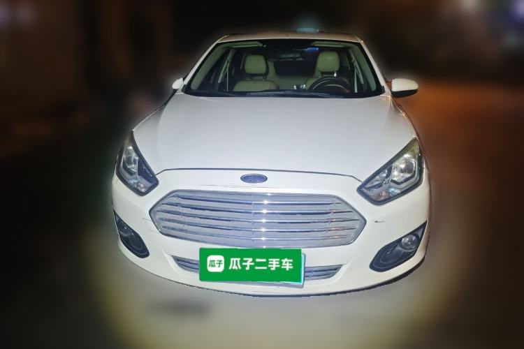 Used Ford Escort 2015 1.5L Automatic Comfort Edition Front