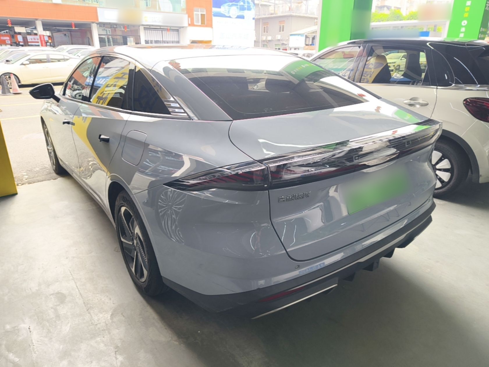 Geely Galaxy L6 2023 125km MAX — снимка 4