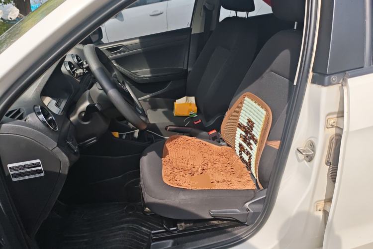 Used Volkswagen Jetta 2017 1.5L Manual Fashion Edition