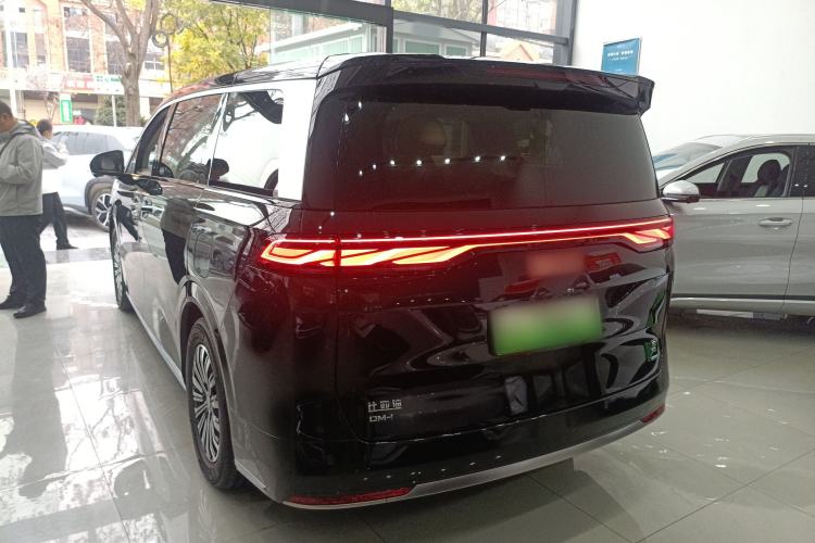 Used BYD Xia 2025 DM-i 1.5T 180km Beyond Edition
