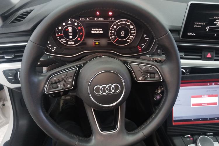 Used Audi A4L 2019 40 TFSI Fashion Version China V Steering Wheel