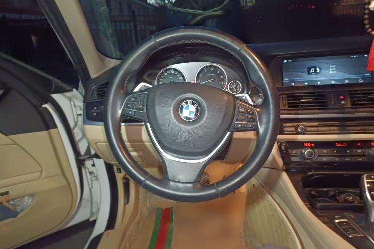 Used BMW 5 Series 2012 535Li Leading Model
