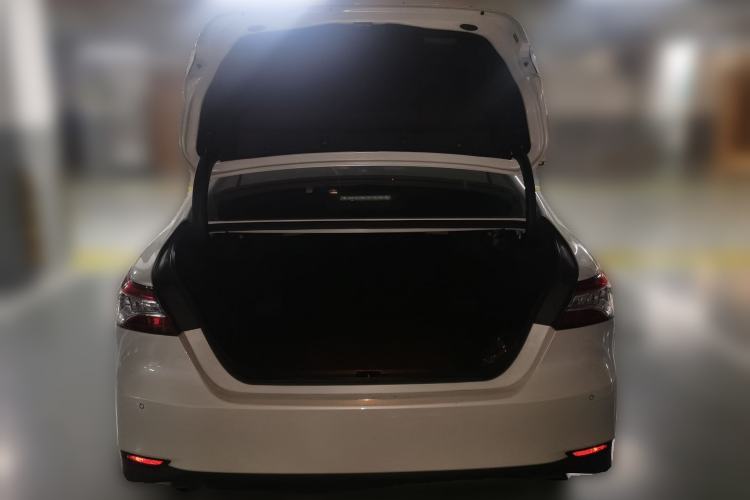 Used Toyota Camry 2021 2.5G Luxury Edition Trunk
