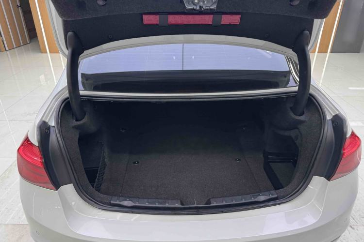 Used BMW 3 Series 2016 320i Fashion Model Interior 7