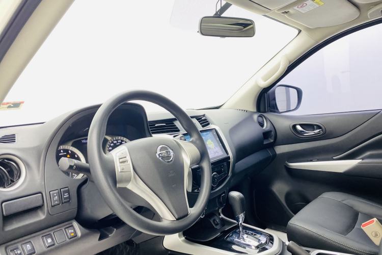 Used Nissan Terra 2020 2.5L XL Upper 4WD Automatic Four-Wheel Drive Luxury Edition Interior 1