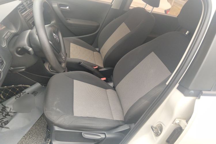 Used Volkswagen Polo 2016 1.4L Manual Fashion Model Left Front Seat