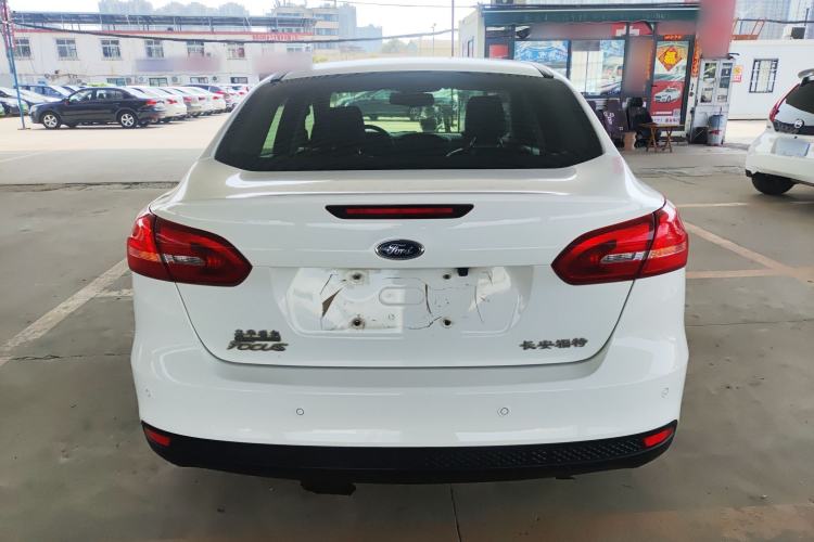 Used Ford Focus 2015 Sedan 1.6L Automatic Trend Model
