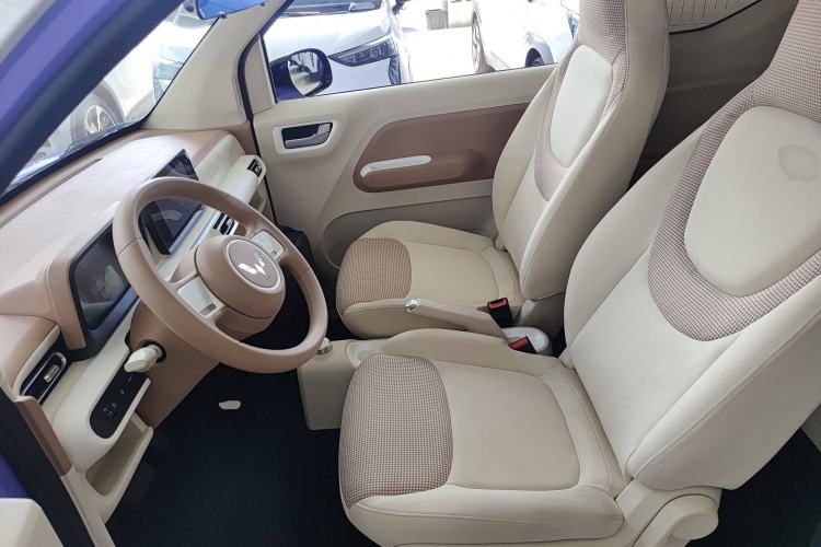 Used Wuling Hongguang MINIEV 2024 3rd Generation 215km Advanced Version
