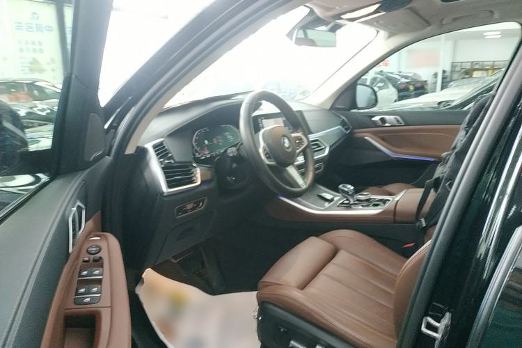 Used BMW X5 2022 xDrive40i M Sport Package Driver Seat