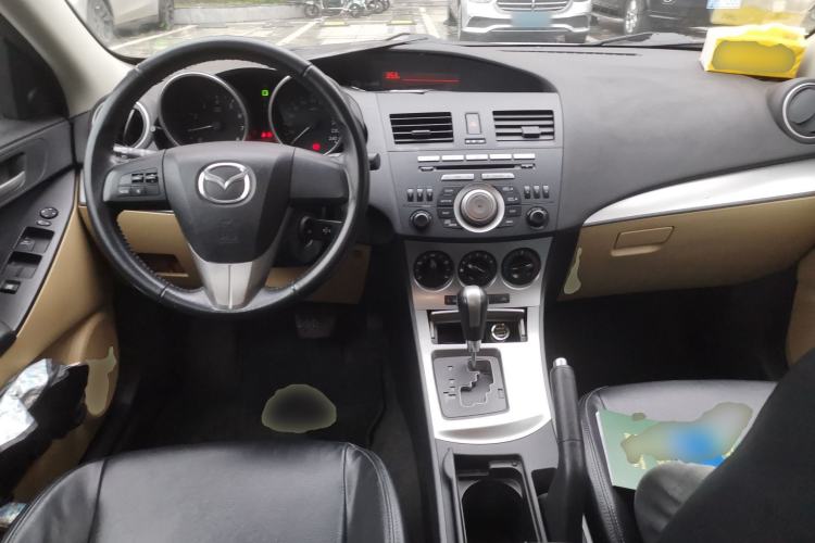 Used Mazda 3 2010 Hatchback 1.6 Automatic Luxury Model