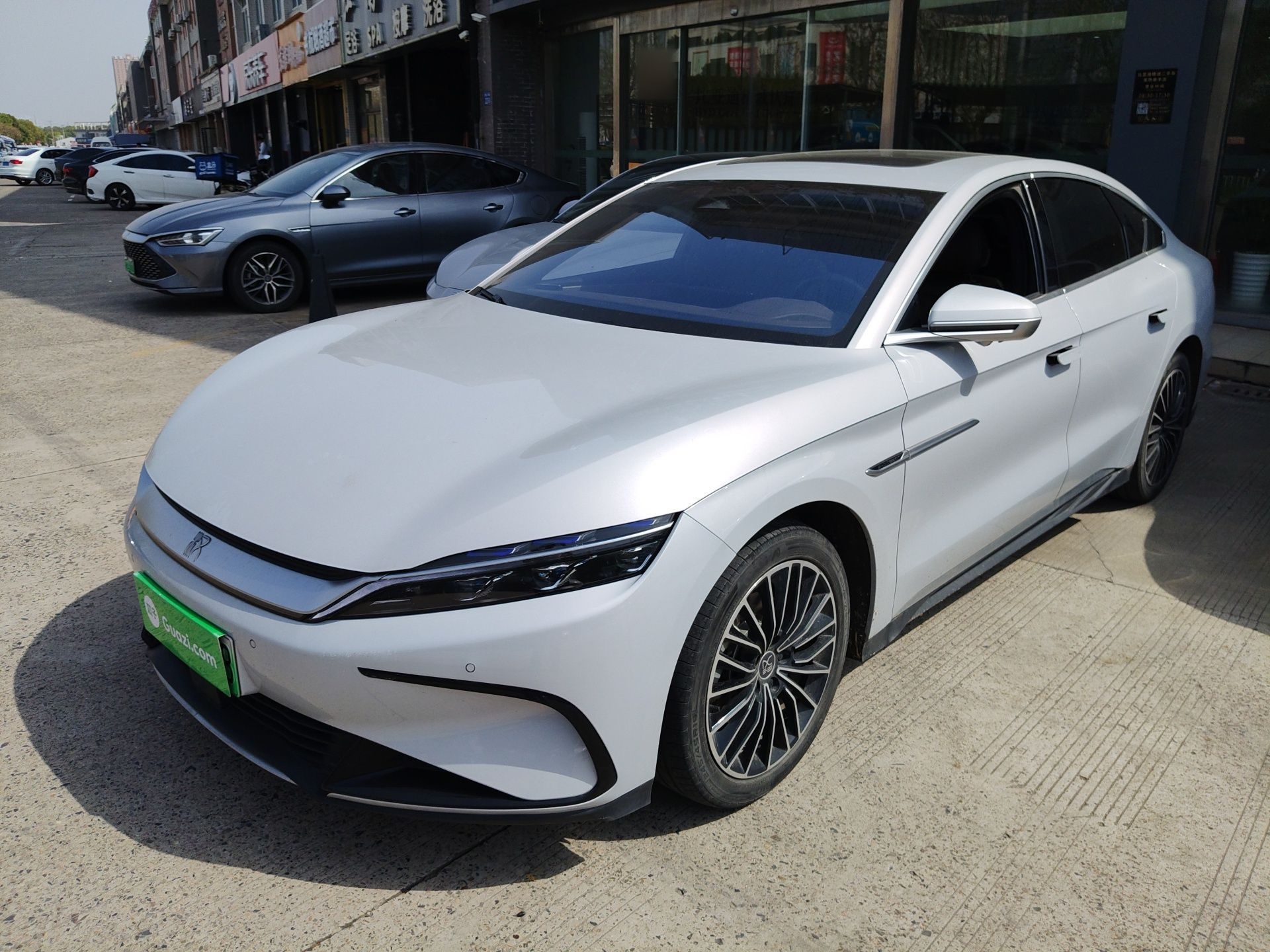 Parte inferior delantera