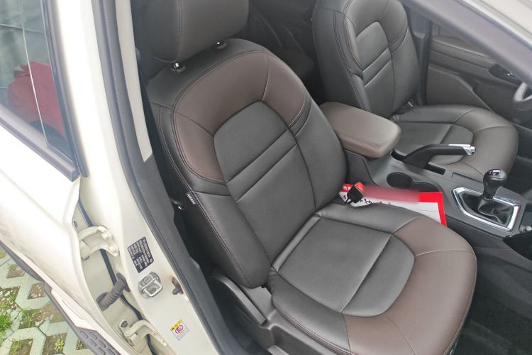 Used GAC Trumpchi GS4 2017 200T Manual Two-Wheel Drive Luxury Edition
