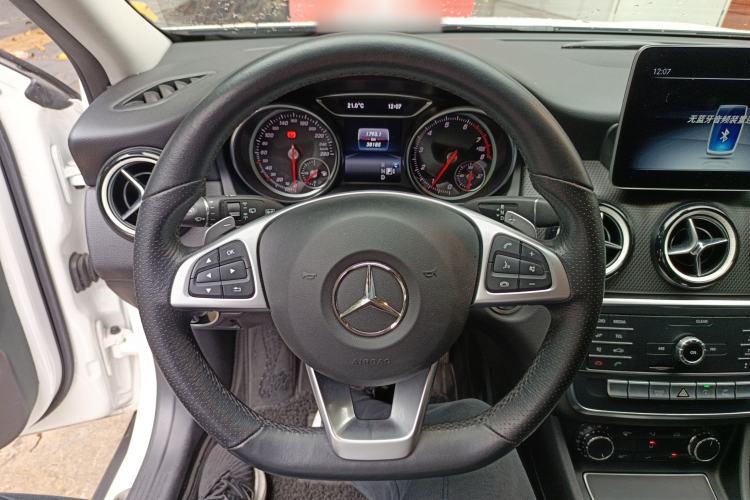 Used Mercedes-Benz GLA 2019 GLA 200 Dynamic Edition Steering Wheel