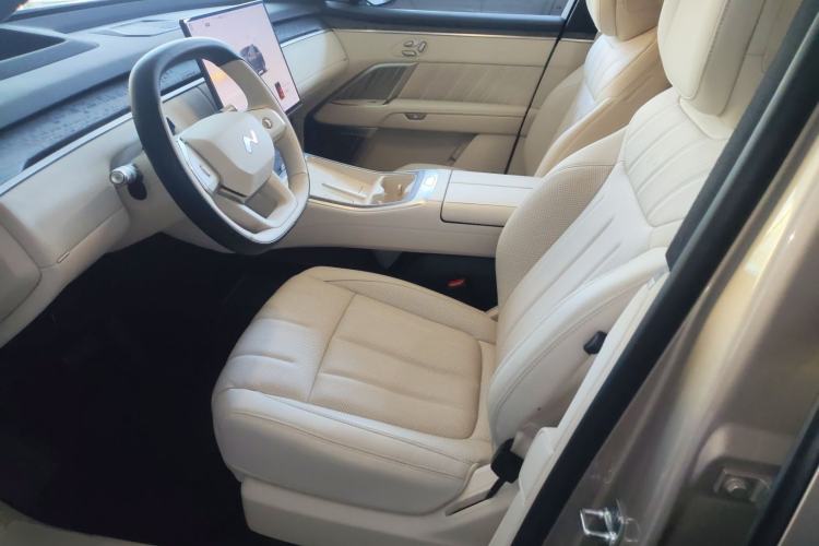 Used ONVO Luxeed L90 2025 Model—Max Six-Seater Version Left Front Seat