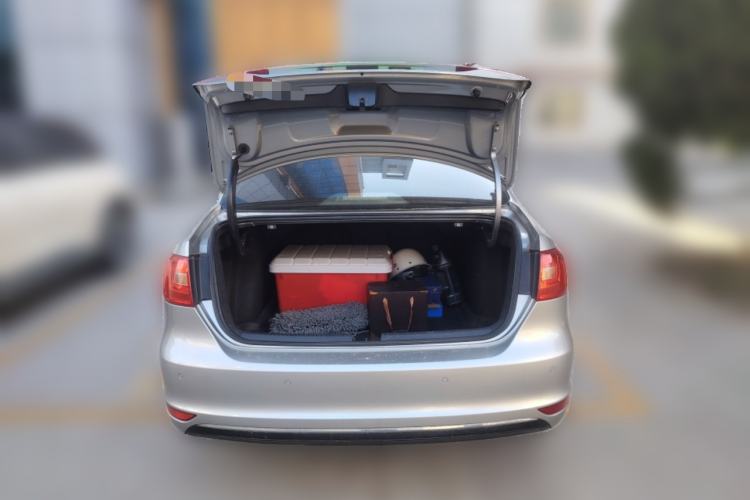 Used Volkswagen Sagitar 2014 1.6L Automatic Comfort Model Trunk