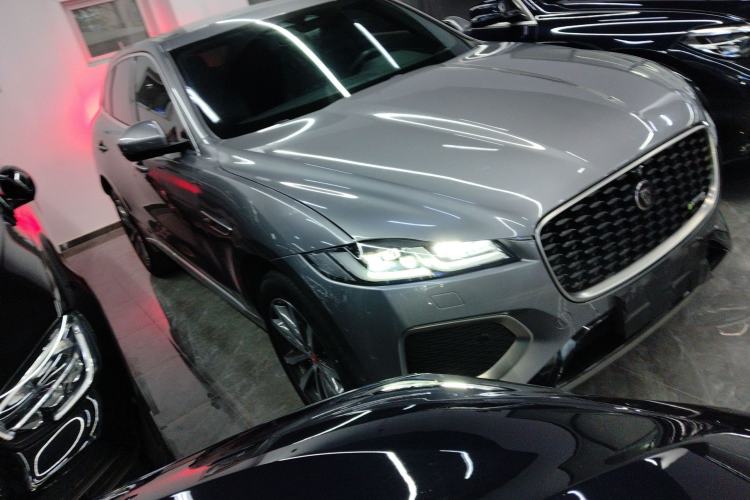 Used Jaguar F-PACE 2021 250 PS R-Dynamic S
