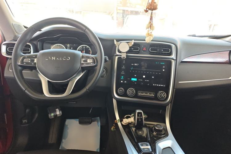 Used Lynk & Co 01 2019 2.0T Four-Wheel Drive Genie Pro Version China VI Standard