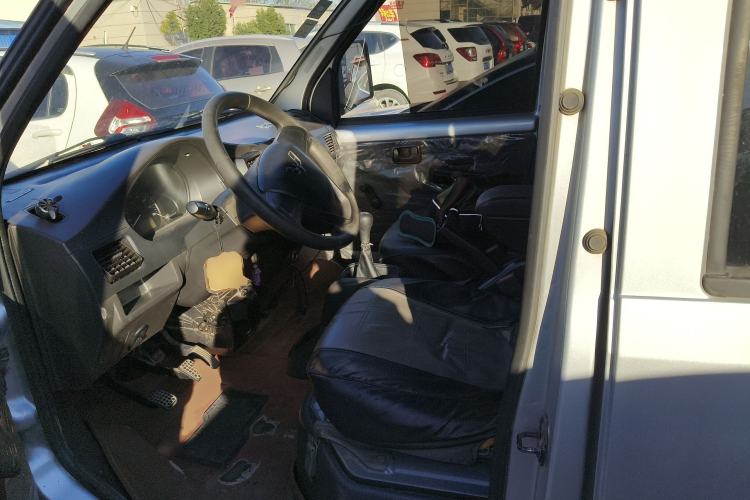 Used Wuling Rongguang Small Truck 2020 1.5L Base Version China VI Standard Double-Cab L3C