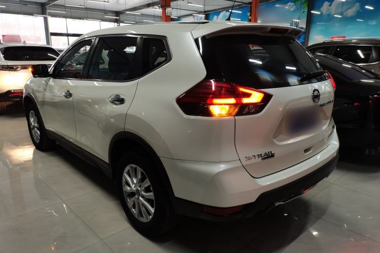 Used Nissan X-Trail 2022 2.0L Two-Wheel Drive Smart Connect & Comfort Edition Left Side