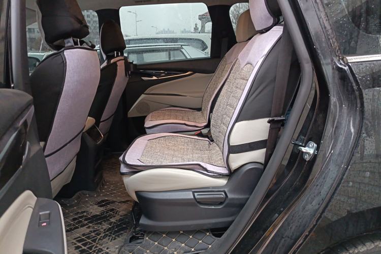 Used SAIC MAXUS G50 2022 1.5T Manual Touring A
