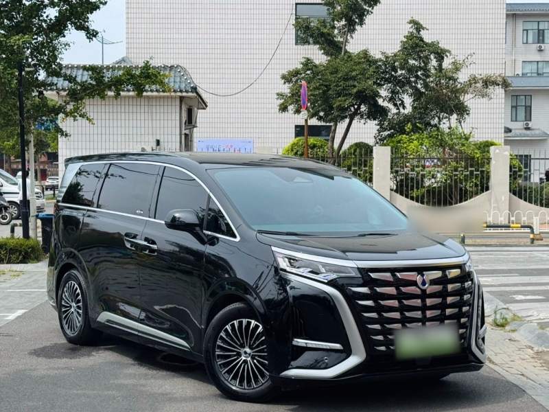 Used Denza D9 2022 DM-i 970 Four-Wheel Drive Prestige Model — 3