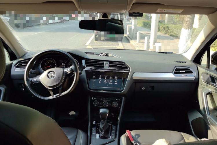 Used Volkswagen Tiguan L 2019 Updated Version 330TSI Automatic Two-Wheel Drive Panoramic Comfort Edition China VI Standard