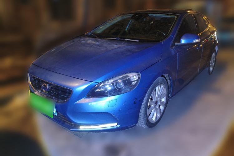 Used Volvo V40 2015 1.6T Zhiyi Edition