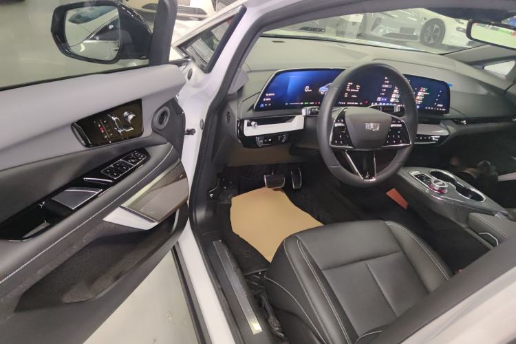 Used Cadillac OPTIQ 2024 Standard Range Version