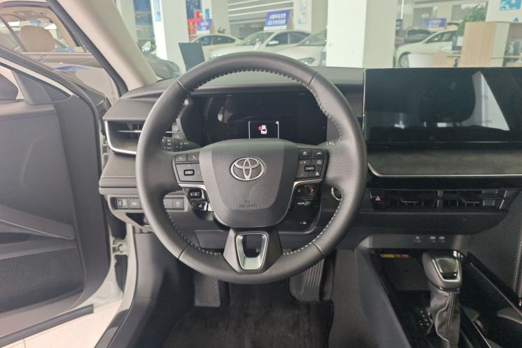 Used Toyota Camry 2024 2.0 GVP Luxury Edition
