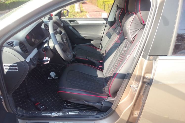 Used Volkswagen Jetta 2015 Value Edition 1.6L Manual Fashionable Style