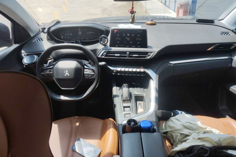 Used Peugeot 4008 2018 350THP Elite Edition Center Console