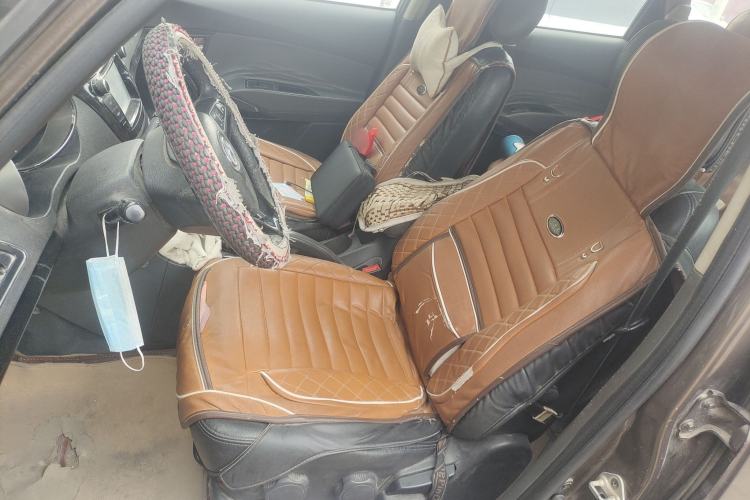 Used JAC Group Refine M2 2013 1.5L Manual Luxury 5-Seater