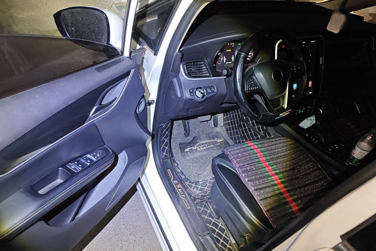 Used BYD Song MAX 2018 1.5T Automatic Smart Connect Luxury 6-Seater Driver Seat