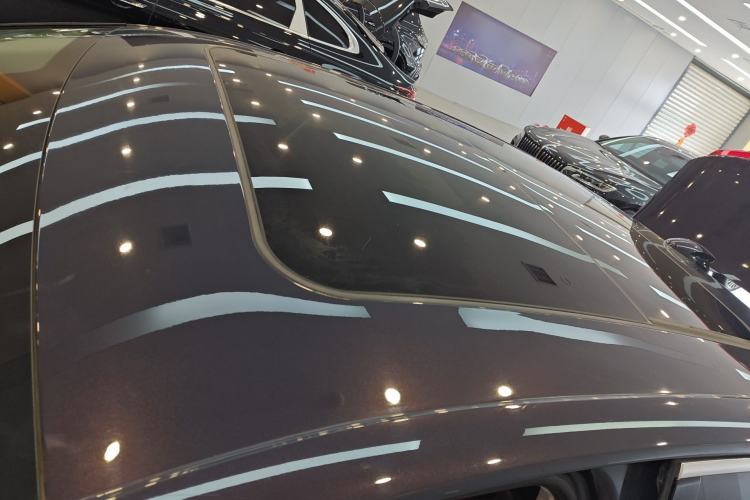 Used Hongqi H5 2023 2.0T Automatic Smart Connect Flagship Edition Roof