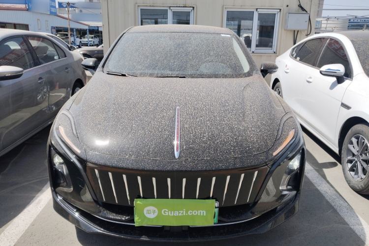 Used Hongqi E-QM5 2022 431 km Charge & Enjoy Edition