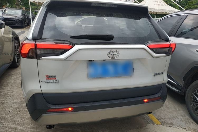 Used Toyota RAV4 2023 2.0L CVT Two-Wheel Drive Fashion Plus Edition Rear