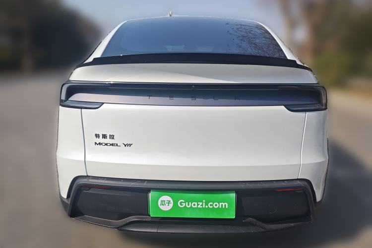 Used Tesla Model Y L 2025 Model Long-Range All-Wheel-Drive Version