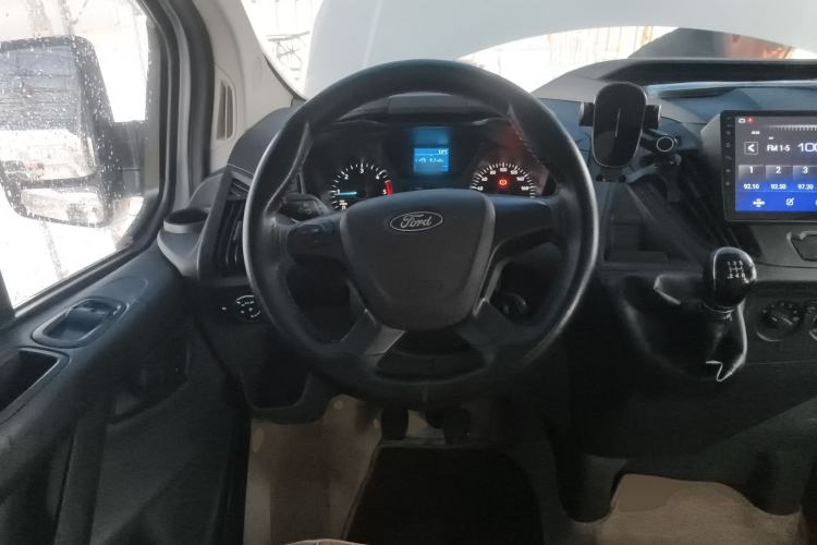 Used Ford Transit 2019 2.0T Diesel Multi-Purpose Commercial Vehicle Mid-Drive Mid-Roof 6-Seater China VI Standard
