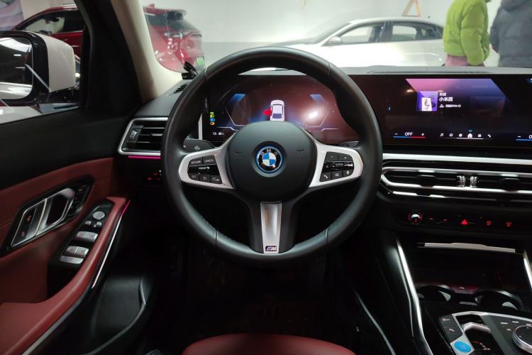 Used BMW i3 2022 eDrive 35 L
