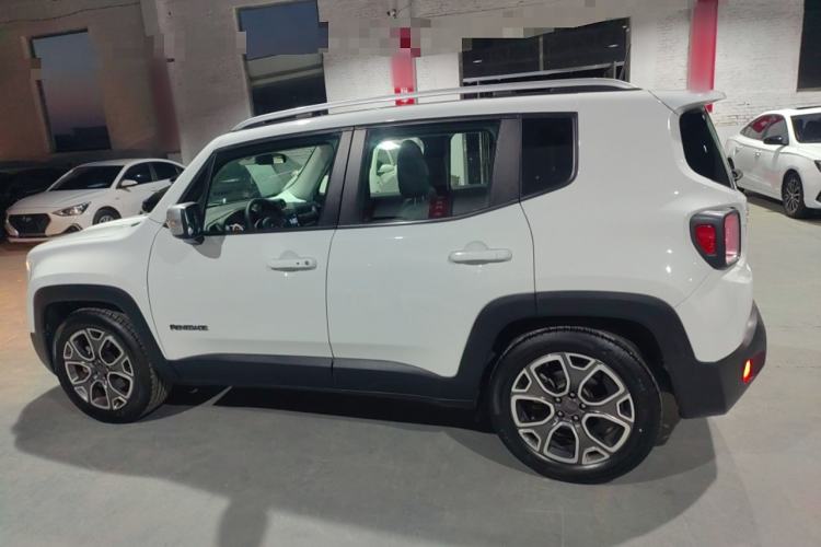Used Jeep Renegade 2018 Connected Large Screen Version 180T Automatic Smart Version