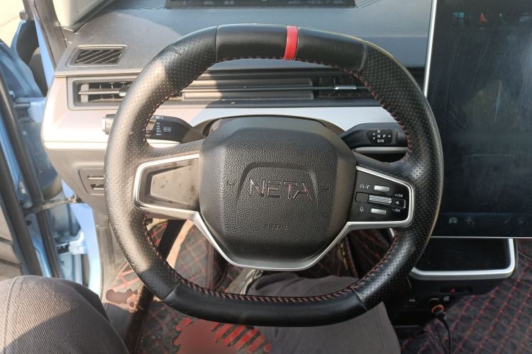 Used NETA V 2022 Standard Range Industry Custom Edition Steering Wheel