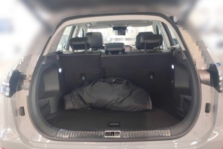 Used Hongqi HS5 2023 2.0T Four-Wheel Drive Flagship Pro Edition Trunk