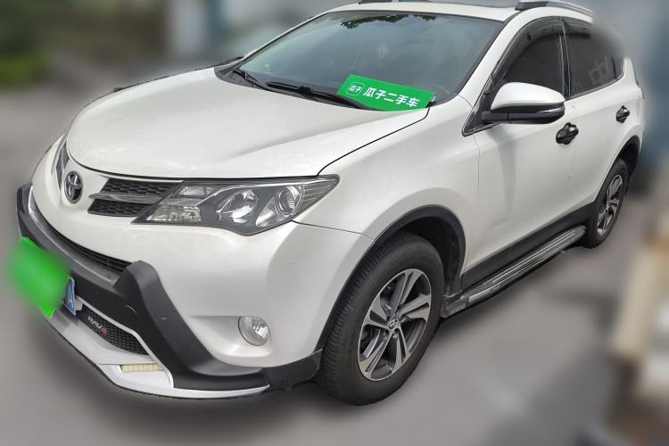 Used Toyota RAV4 2015 2.0L CVT Two-Wheel Drive Fashion Edition