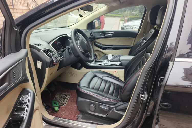 Used Ford Edge 2016 EcoBoost 245 Two-Wheel-Drive Titanium 5-Seater
