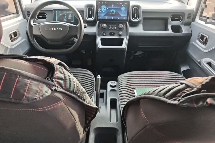 Used Yufeng Yufeng Gold Warehouse 2025 Model Bus Version with Slow Charger