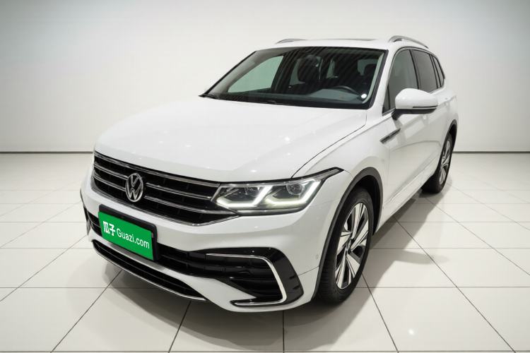 Used Volkswagen Tiguan L 2023 Facelift 380TSI Automatic All-Wheel Drive R-Line Flagship 7-Seater