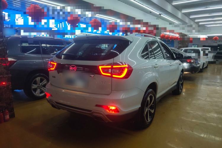 Used BYD S7 2016 2.0T Automatic Prestige Plus Rear Right 45 Deg